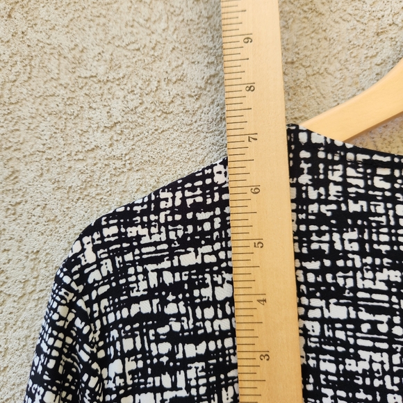 LAUREN RALPH LAUREN Women’s Wrap Dress Size 14W Black White Fit and Flare - Picture 11 of 11